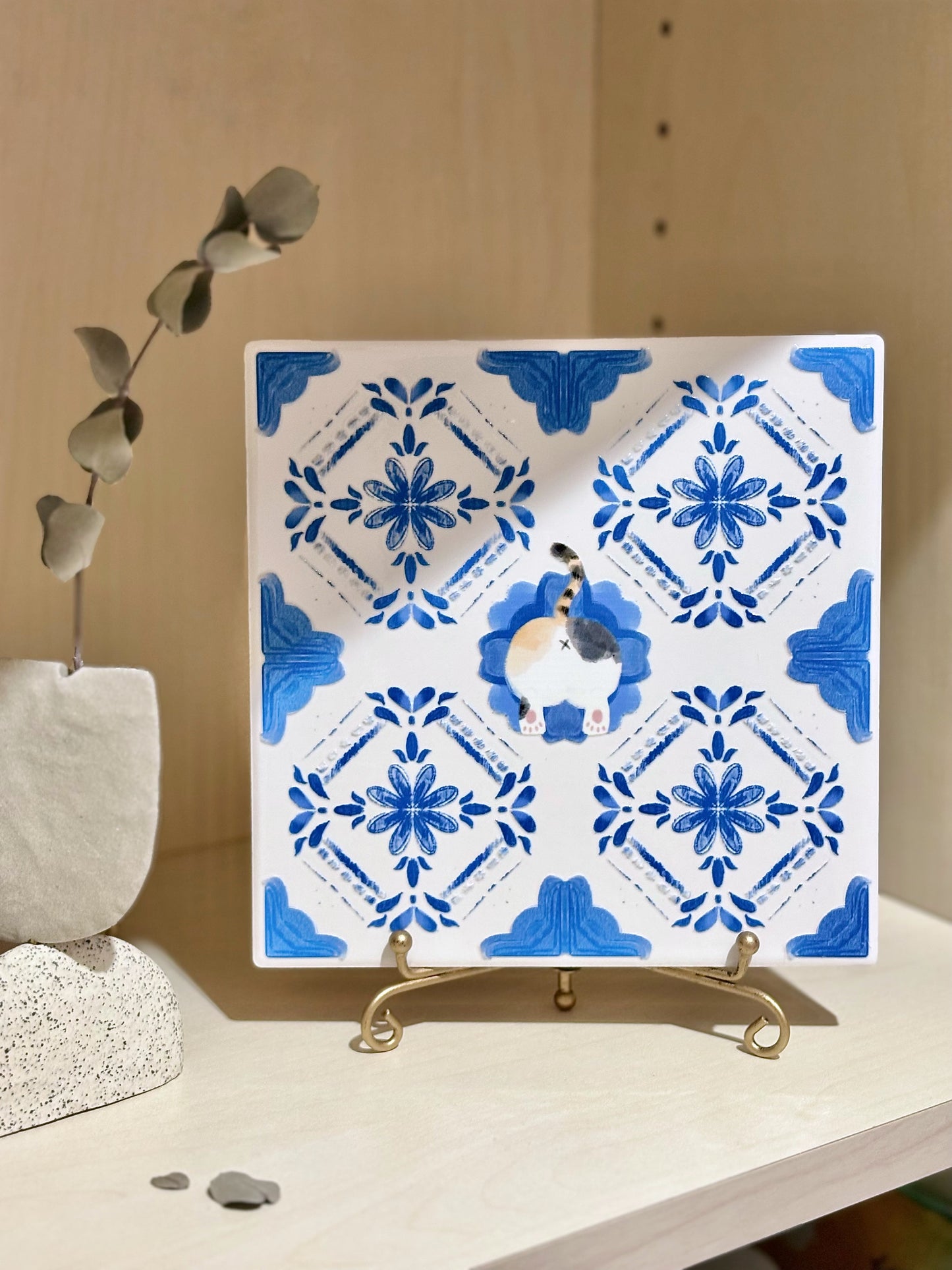 eunique-art-calico-cat-behind-ceramic-decorative-tile