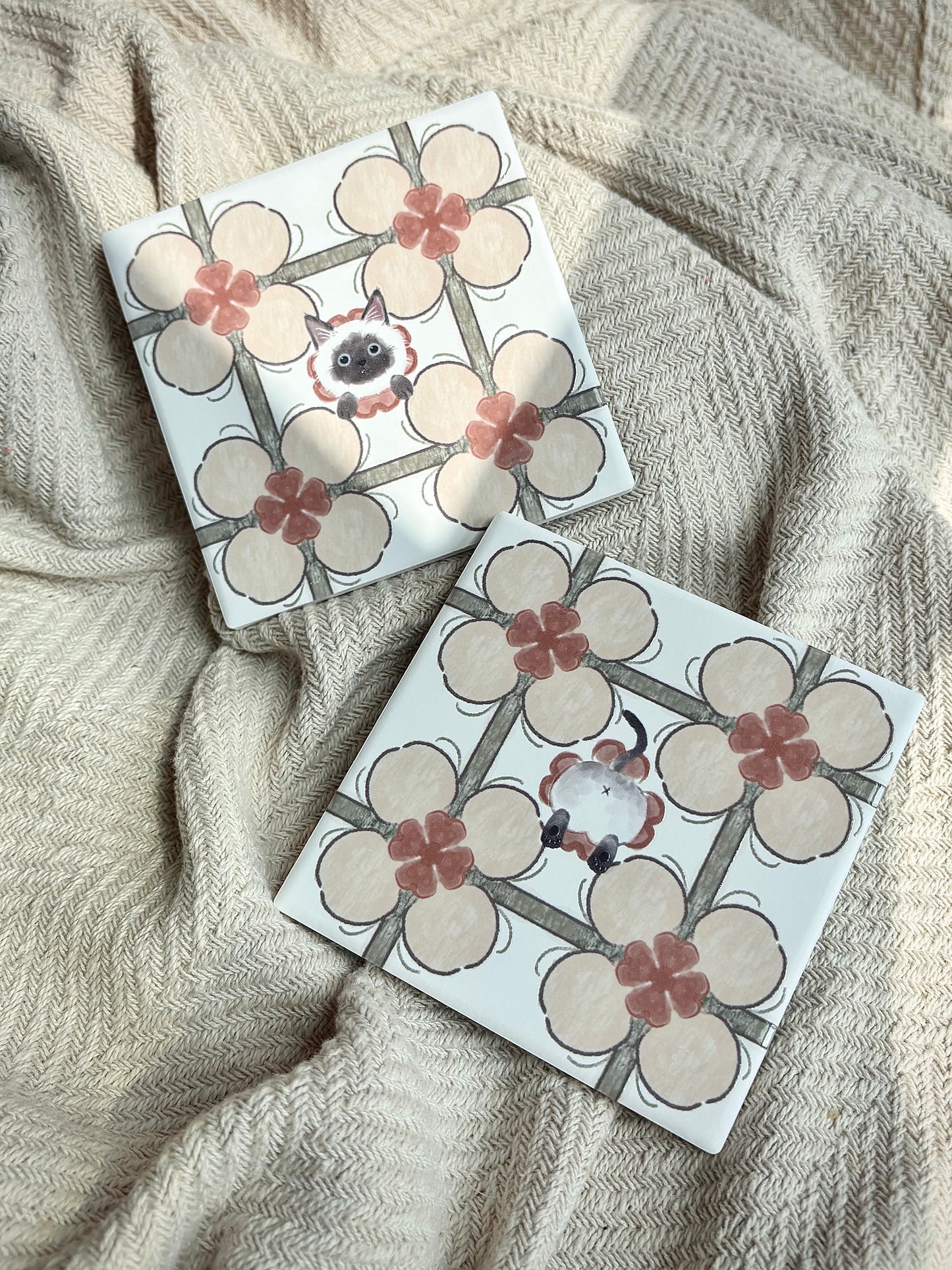 Eunique Art: Siamese Cat, Vintage Majolica Tile, Glossy Relief Ceramic Coaster
