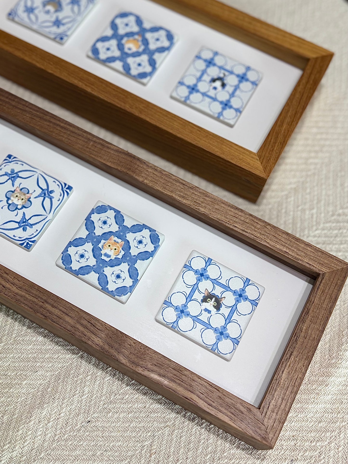 Solid Wood Display Frame for 3 Tiles