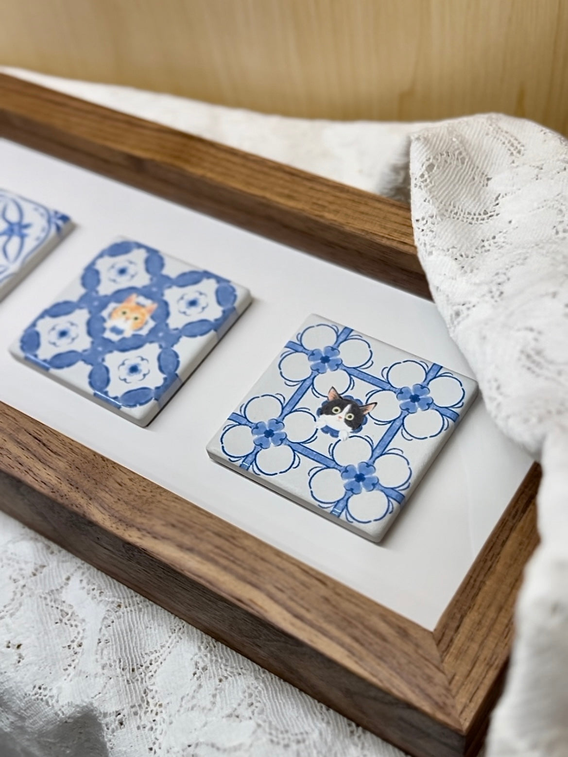 Solid Wood Display Frame for 3 Tiles